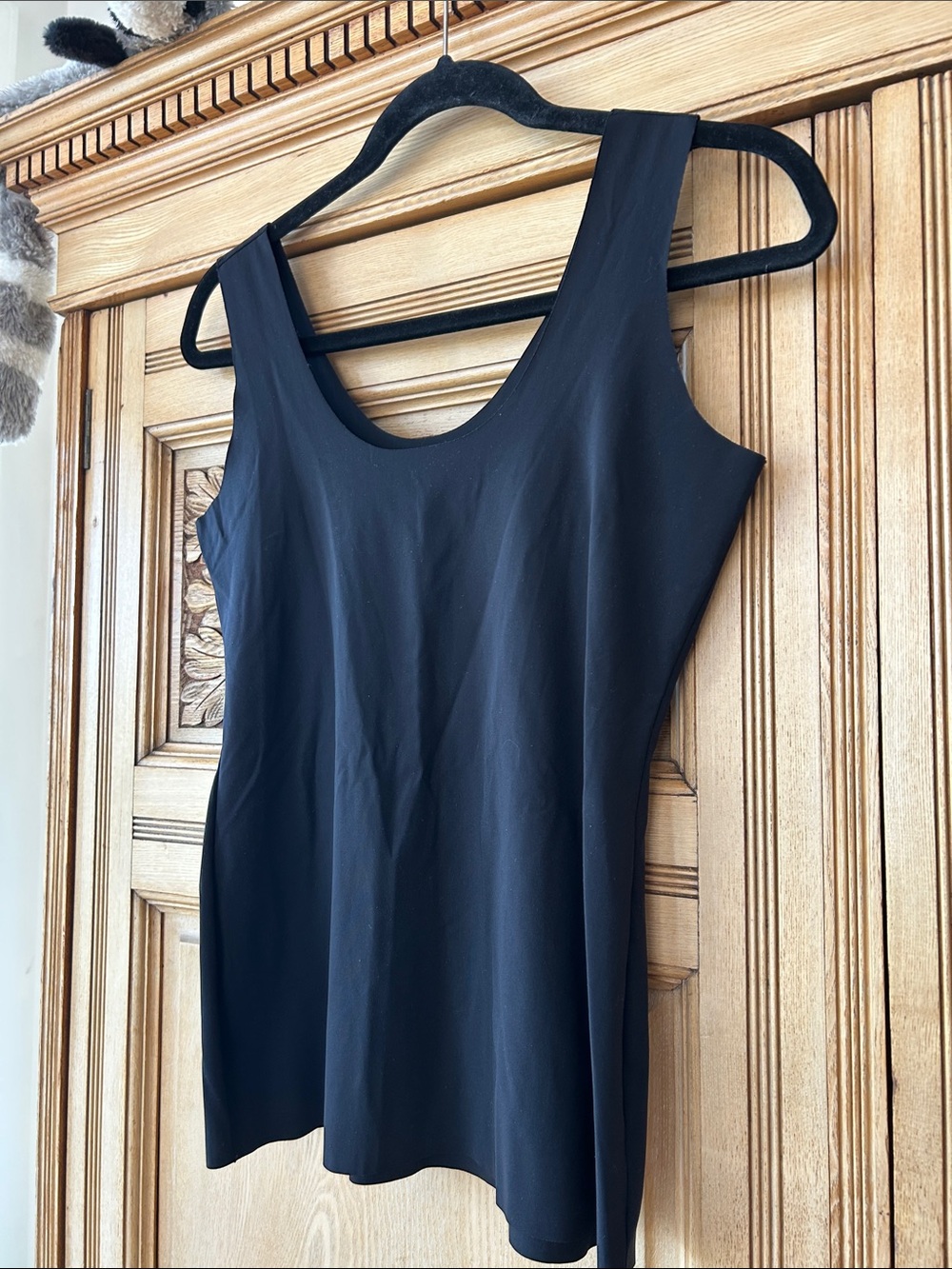 Nordstrom Black Scoop Neck Camisole Tank M